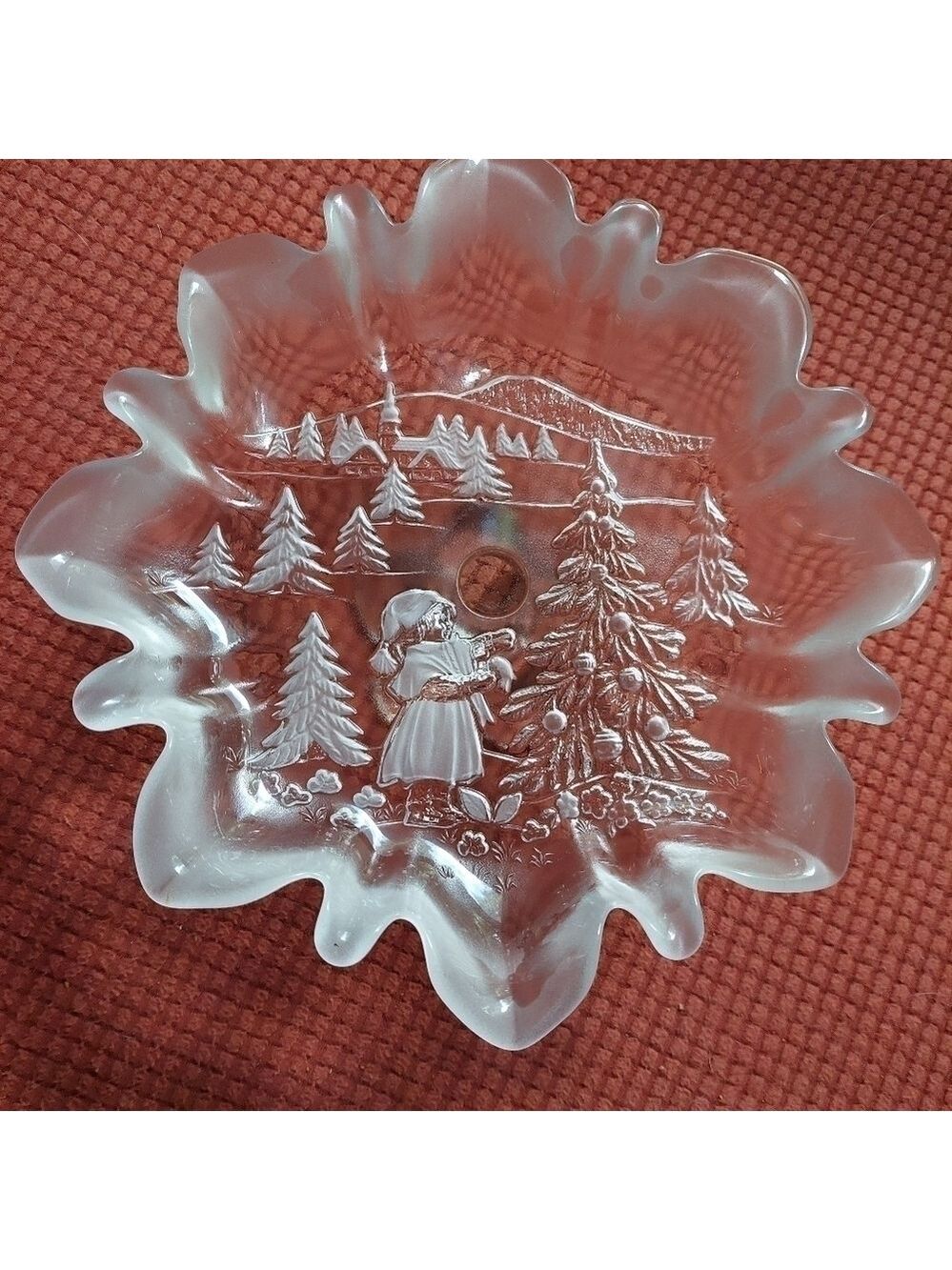 Mikasa Etched Winter Scene Frosted Cake Dessert Pedestal Serving Plate - Picture 1 of 5